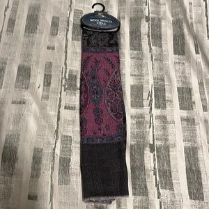 Kashmir wool paisley scarf from India